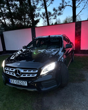 Mercedes-Benz GLA cena 111000 przebieg: 90000, rok produkcji 2017 z Sosnowiec małe 106